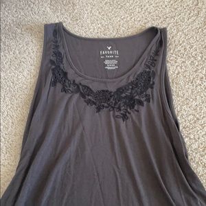 Grey pattern tank